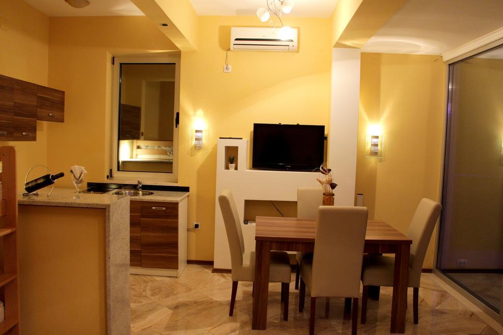Crystal Apartments 乌尔齐尼 外观 照片