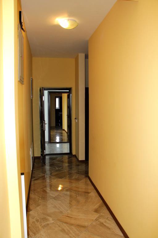 Crystal Apartments 乌尔齐尼 外观 照片